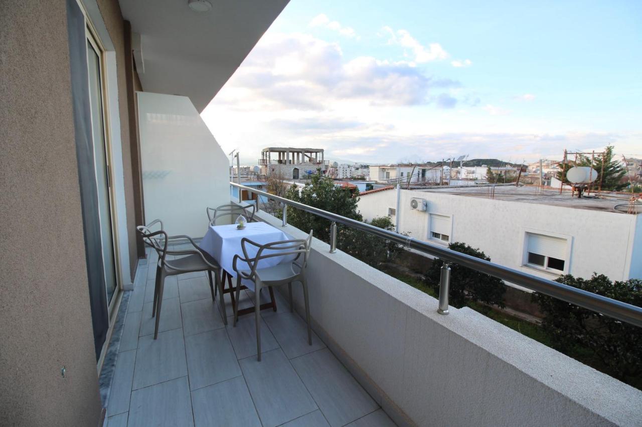 Vision 4 Ksamil Villa Apartments And Rooms Bagian luar foto