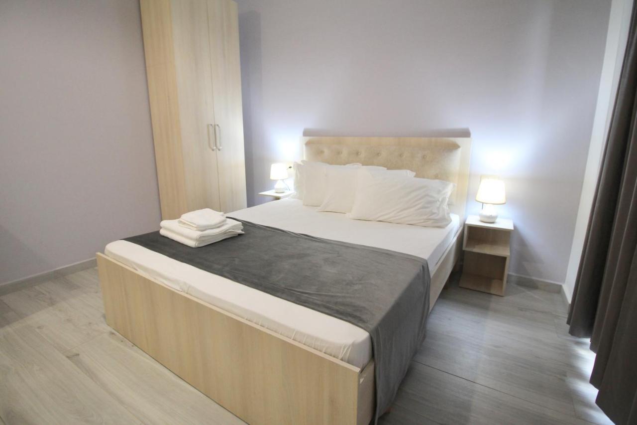 Vision 4 Ksamil Villa Apartments And Rooms Bagian luar foto