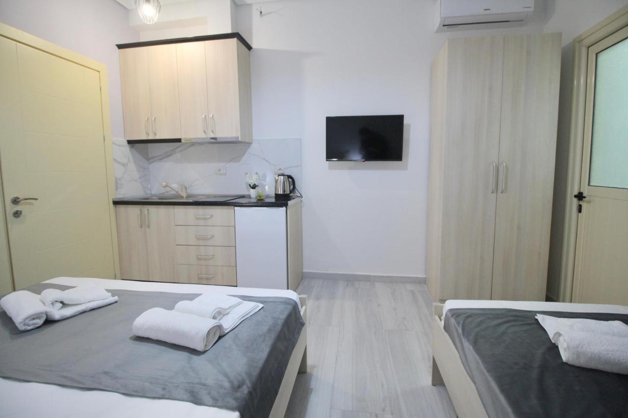 Vision 4 Ksamil Villa Apartments And Rooms Bagian luar foto