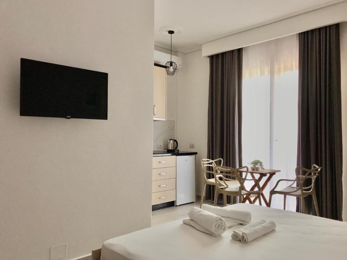 Vision 4 Ksamil Villa Apartments And Rooms Bagian luar foto