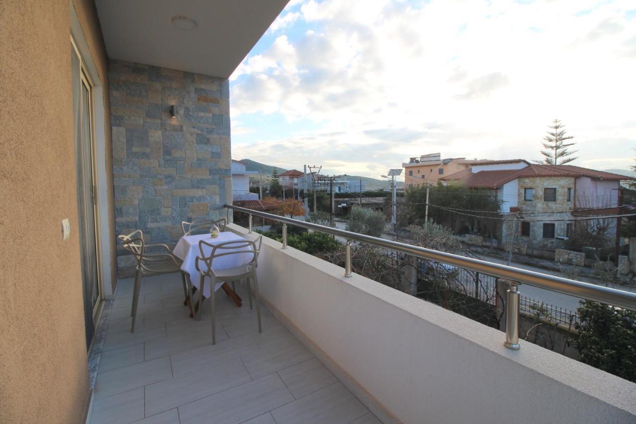 Vision 4 Ksamil Villa Apartments And Rooms Bagian luar foto