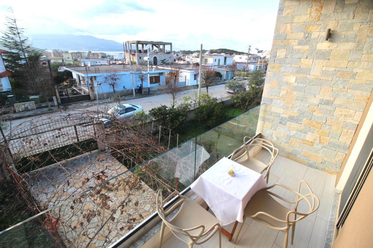 Vision 4 Ksamil Villa Apartments And Rooms Bagian luar foto